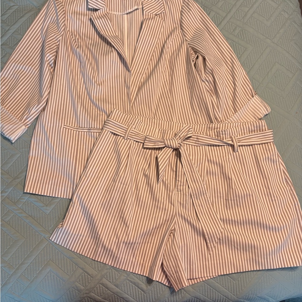 EVRI Beige and White Striped Blazer and Shorts Set Size 1X New w/o Tags